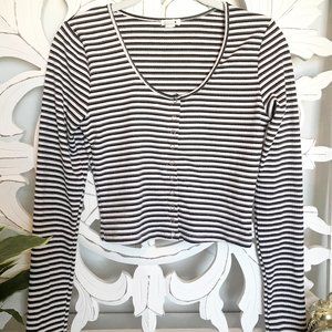 Cropped Long Sleeve Top